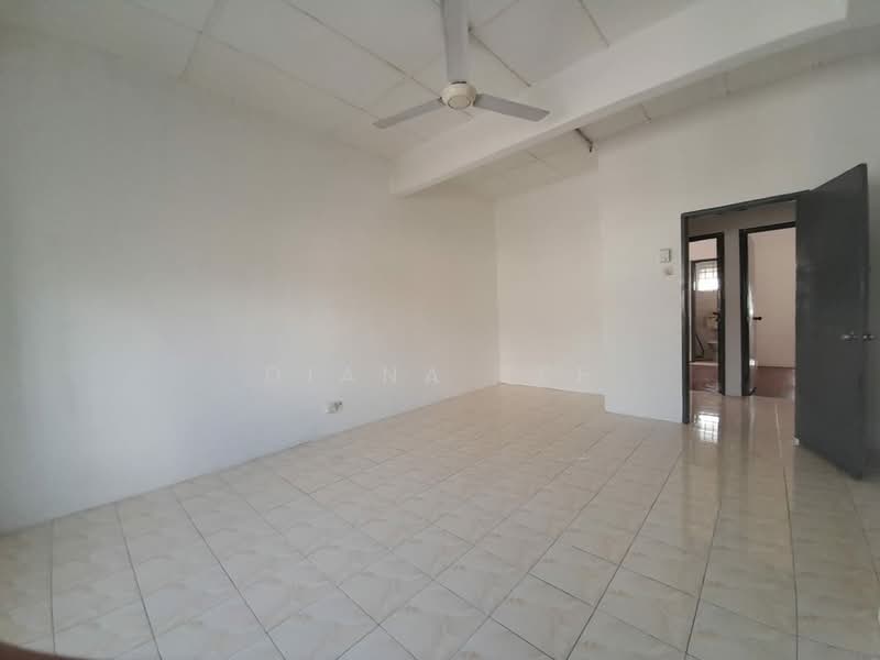 2-storey Terraced House for Rent in Taman Sri Sentosa (Klang) - Diana See - Living Room - PropertyGuru.com.my