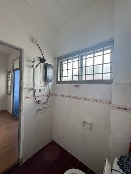 2-storey Terraced House for Rent in Bukit Indah (Iskandar Puteri (Nusajaya)) - Serine Tan - Bathroom - PropertyGuru.com.my
