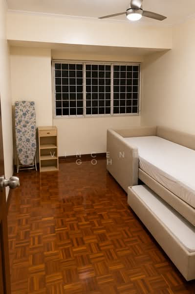 Pangsapuri untuk Dijual di Pangsapuri Seri Gembira - Vincent Goh - Bedroom - PropertyGuru.com.my