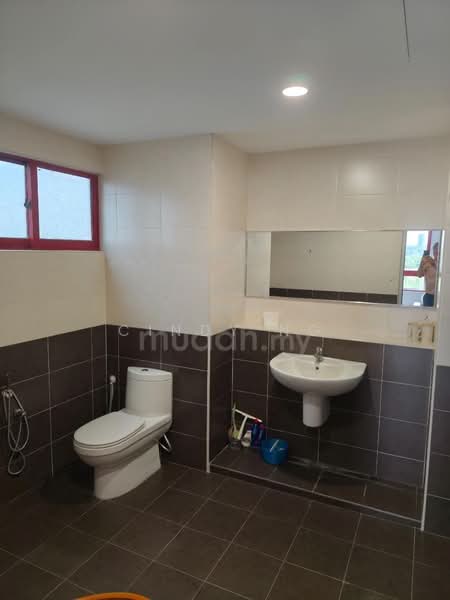 Condominium for Sale at Spring Summer Villa - Cindy Ng - Bathroom - PropertyGuru.com.my