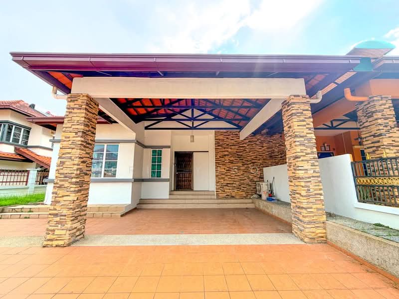 Semi-Detached House for Sale in Alam Damai (Cheras) - Erin Yusof - Exterior - PropertyGuru.com.my