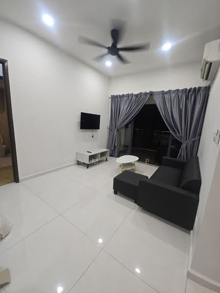 Servis Apartment untuk Disewa di THE SENAI GARDEN (PANGSAPURI IMPIAN SENAI) - Sam Yap - Living Room - PropertyGuru.com.my