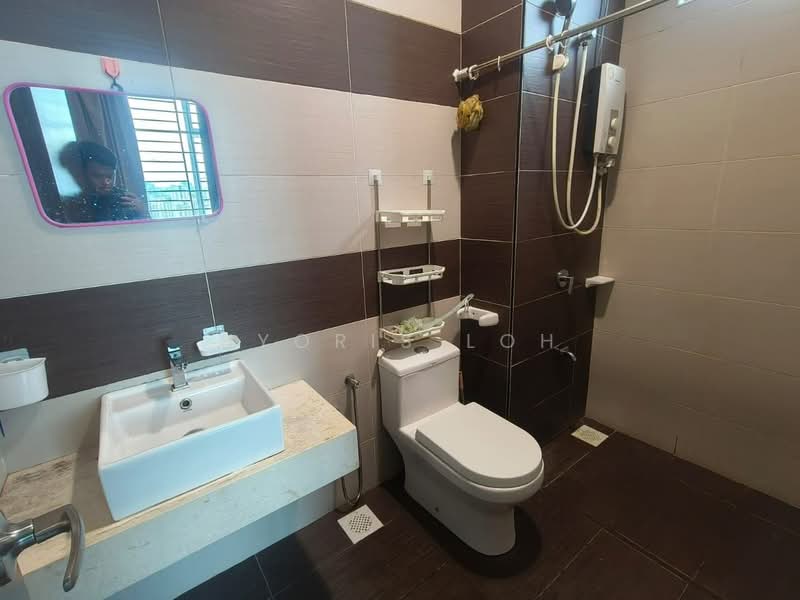 Kondominium untuk Disewa di M Condominium @ Larkin - Kyoris Loh - Bathroom - PropertyGuru.com.my