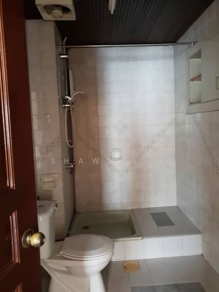 Semi-Detached House for Sale in Bukit Damansara (Damansara Heights) - Shawn Lim - Bathroom - PropertyGuru.com.my