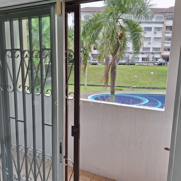 Pangsapuri untuk Dijual di Pangsapuri Sri Mekar - Michael Lee - Balcony - PropertyGuru.com.my