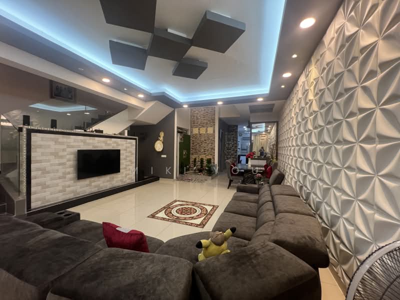 2-storey Terraced House for Rent in Kota Kemuning (Shah Alam) - Miki You - Living Room - PropertyGuru.com.my