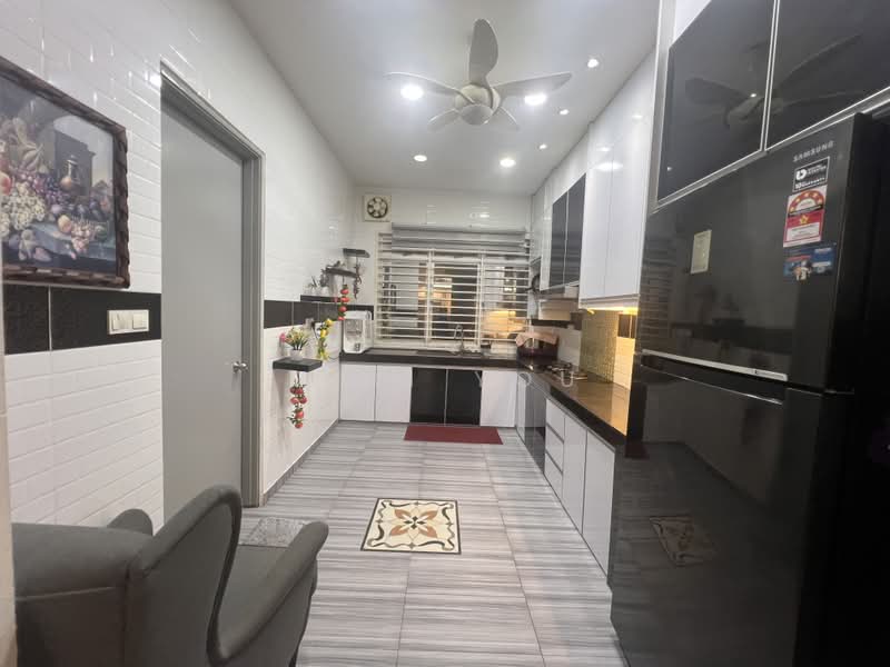 2-storey Terraced House for Rent in Kota Kemuning (Shah Alam) - Miki You - Kitchen - PropertyGuru.com.my