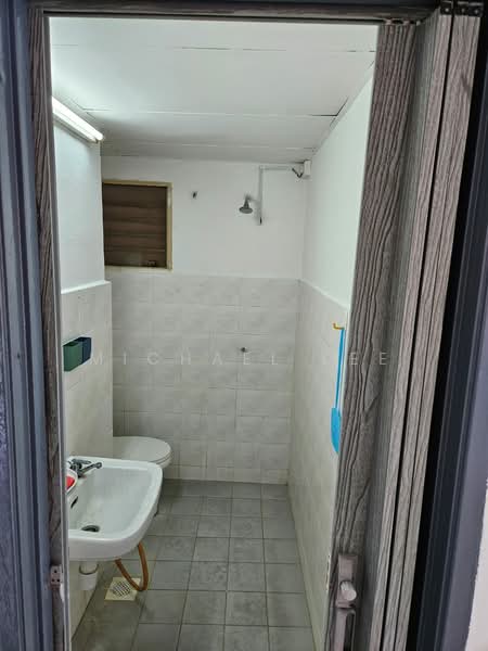 Pangsapuri untuk Dijual di PJS One Apartments - Michael Lee - Bathroom - PropertyGuru.com.my