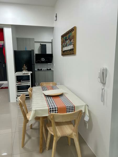 Kondominium untuk Dijual di Zen 6 - Eugene YE Tan - Dining Room - PropertyGuru.com.my