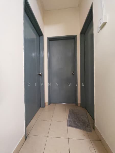 Apartment for Rent at Pangsapuri Kasuarina - Diana See - Corridor - PropertyGuru.com.my