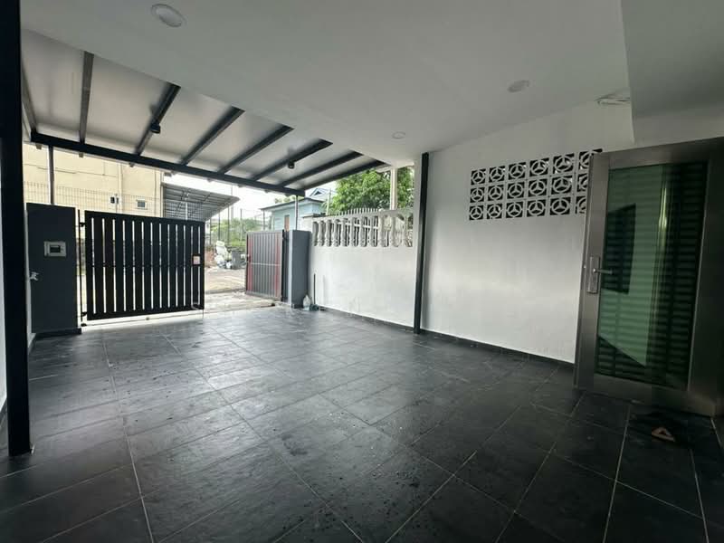 Rumah Teres 2 Tingkat untuk Dijual di Taman Nora (Ulu Tiram) - Shirene Lee - PropertyGuru.com.my