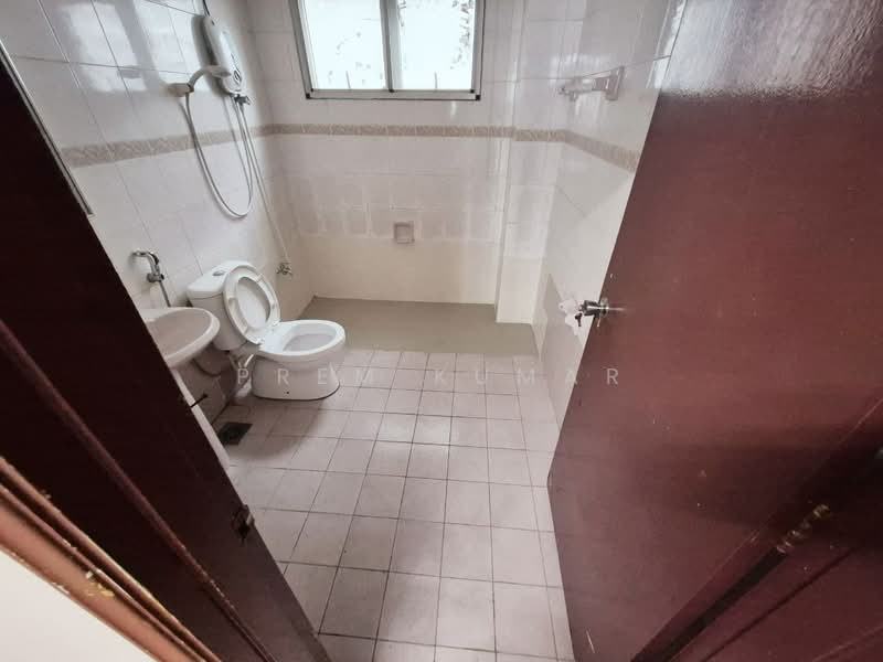 Condominium for Sale at Villa Scott - Prem Kumar - Bathroom - PropertyGuru.com.my