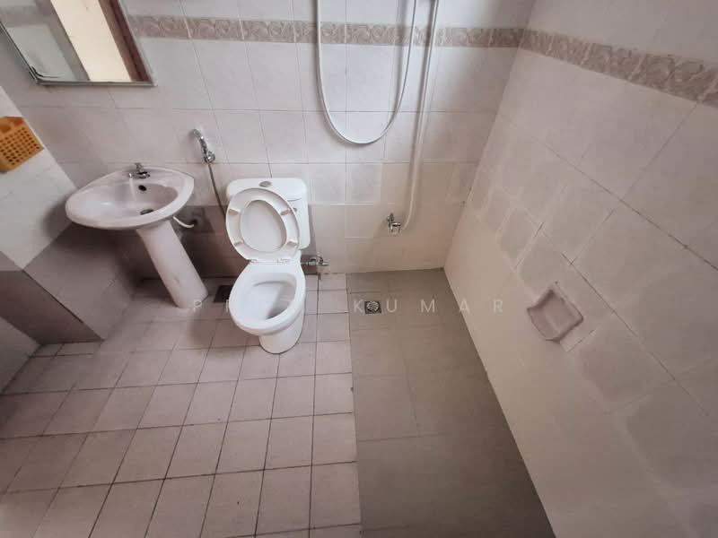 Condominium for Sale at Villa Scott - Prem Kumar - Bathroom - PropertyGuru.com.my