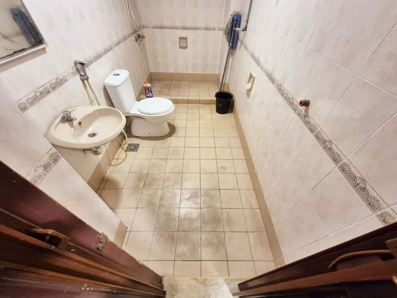 Condominium for Sale at Villa Scott - Prem Kumar - Bathroom - PropertyGuru.com.my