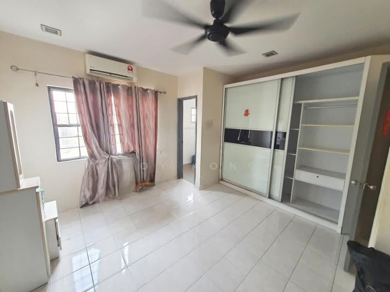 Terraced House for Sale in TAMAN PUCHONG UTAMA (Puchong) - Roy Kong - Bedroom - PropertyGuru.com.my