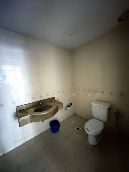 Condominium for Sale at Polo Park - Mindy Heng - Bathroom - PropertyGuru.com.my