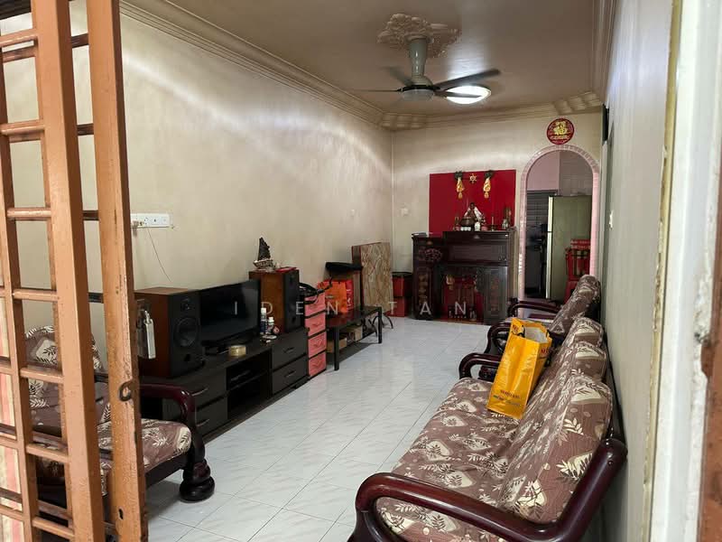 1-storey Terraced House for Sale in Kulai (Johor) - Iden Tan - Living Room - PropertyGuru.com.my