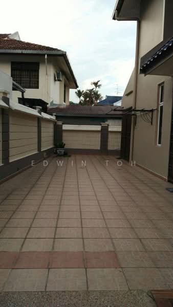 Semi-Detached House for Sale in Taman Johor Jaya (Johor Bahru) - Edwin Toh - Exterior - PropertyGuru.com.my
