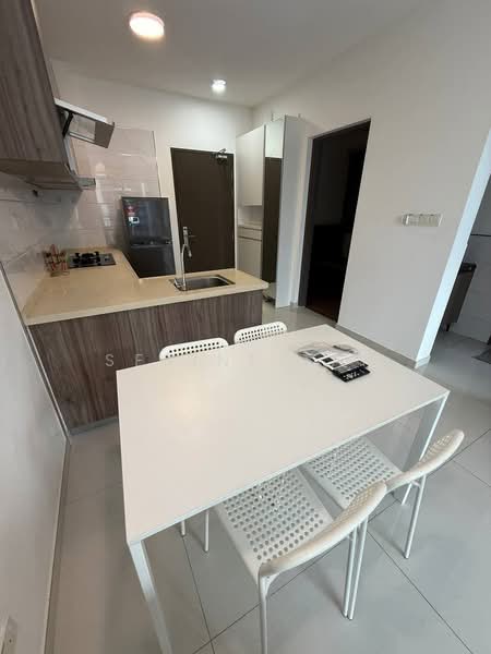 Service Residence for Rent at Country Garden Central Park - Serine Tan - Kitchen - PropertyGuru.com.my