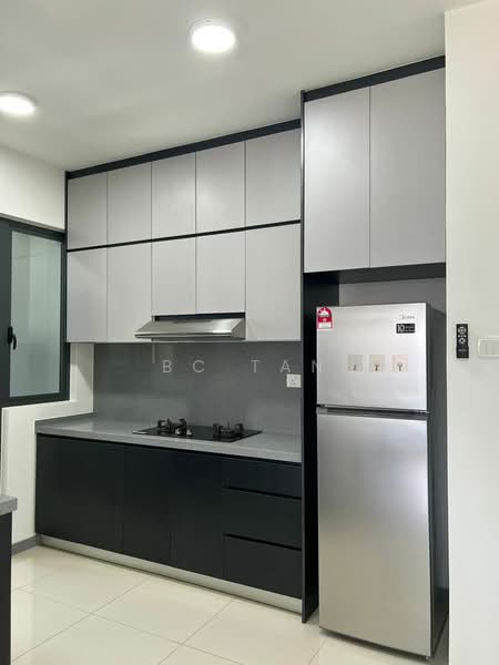 Servis Apartment untuk Dijual di United Point (Residensi Berpadu) - BC TAN - Kitchen - PropertyGuru.com.my