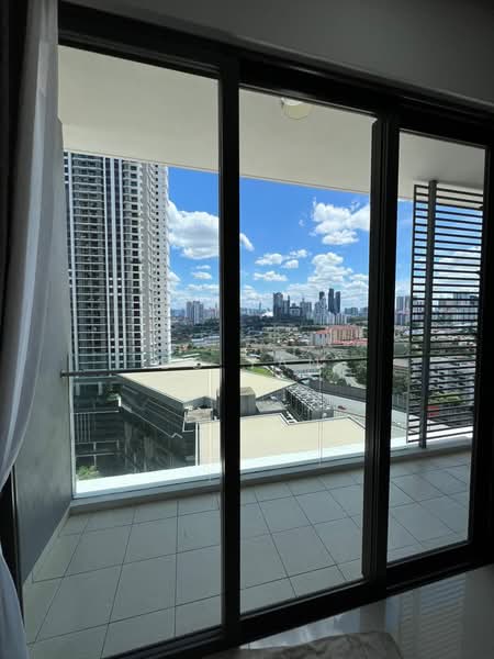 Servis Apartment untuk Dijual di United Point (Residensi Berpadu) - BC TAN - Balcony - PropertyGuru.com.my