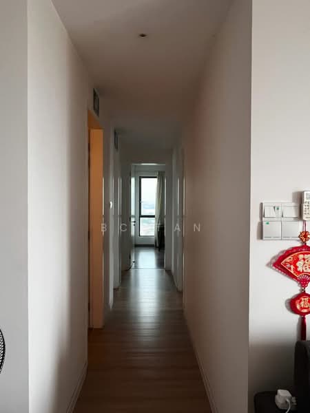 Servis Apartment untuk Dijual di United Point (Residensi Berpadu) - BC TAN - Corridor - PropertyGuru.com.my