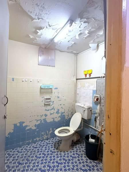Rumah Teres 1 Tingkat untuk Dijual di Taman Abad (Johor Bahru) - Karl Lim - Bathroom - PropertyGuru.com.my