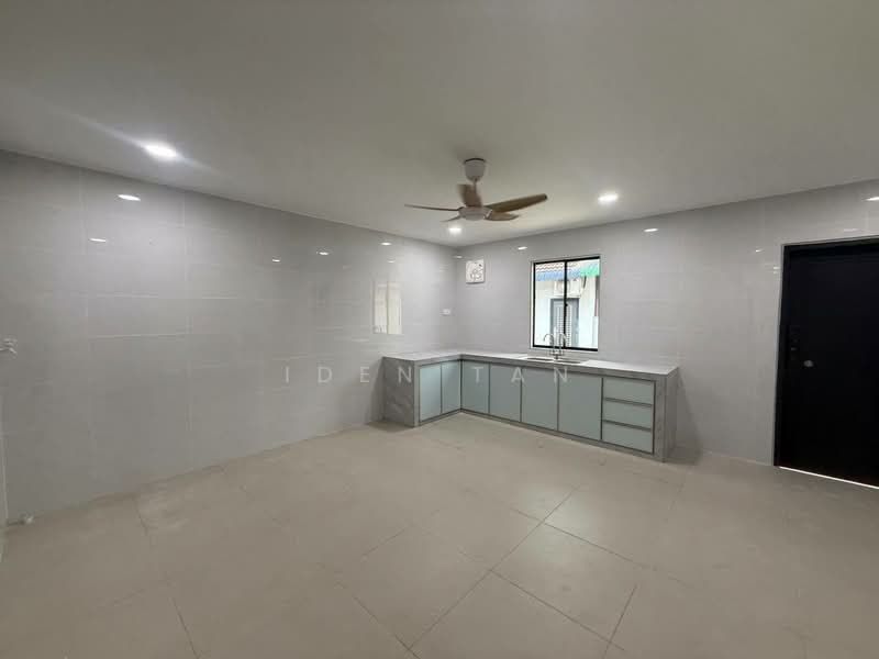 Rumah Teres 1 Tingkat untuk Dijual di Taman Puteri Wangsa (Ulu Tiram) - Iden Tan - PropertyGuru.com.my