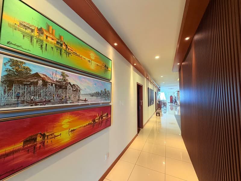 Kondominium untuk Dijual di Skyhome - Kelvin Tan - Corridor - PropertyGuru.com.my
