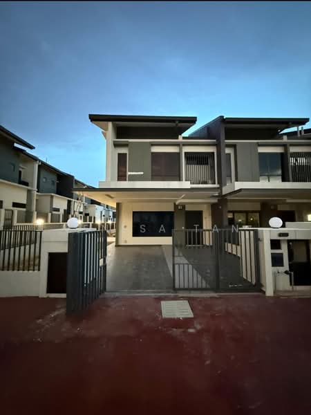 2-storey Terraced House for Rent in Bandar Kinrara Seksyen 8 (Bandar Kinrara) - Venesa Tan - Exterior - PropertyGuru.com.my