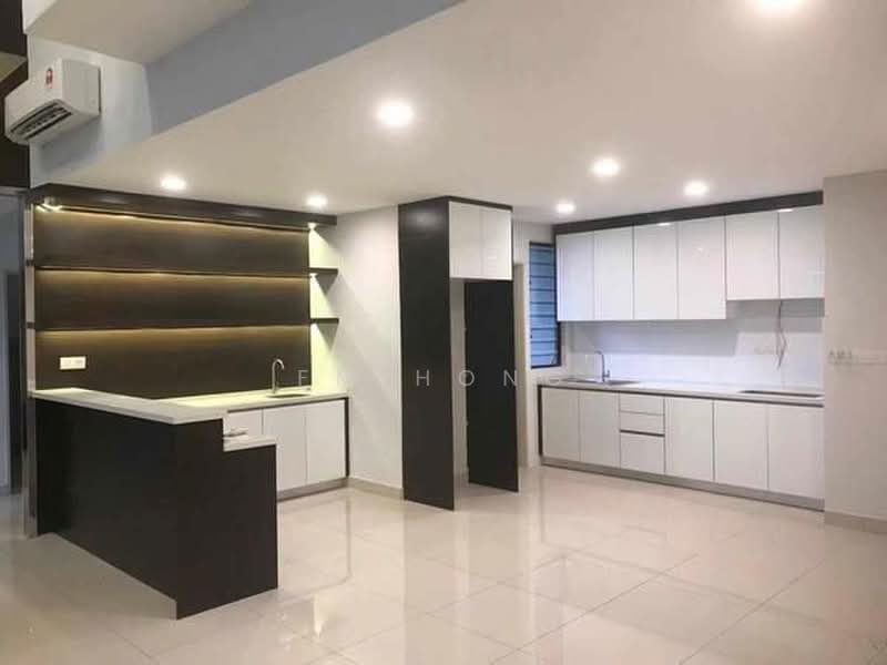 Kondominium untuk Dijual di The Haute Gurney - FM Hong - Kitchen - PropertyGuru.com.my