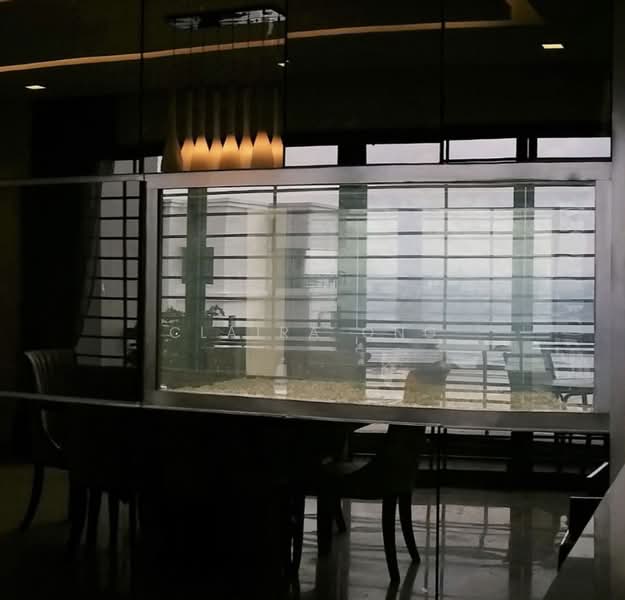 Condominium for Rent at The Straits View Condominium - Claira Ong - Dining Room - PropertyGuru.com.my