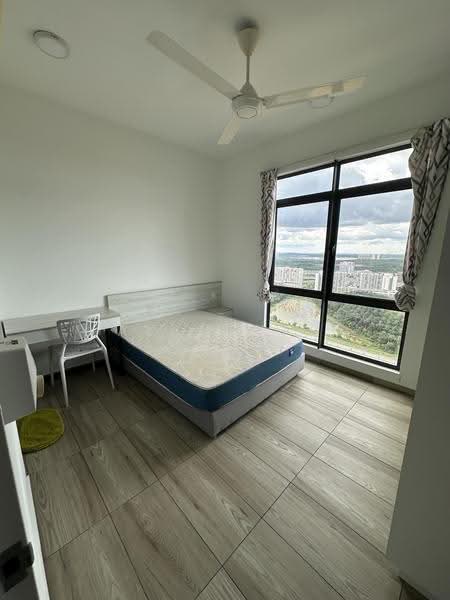 Kediaman Servis untuk Dijual di Kenwingston Square Garden - Alan Wan - Bedroom - PropertyGuru.com.my