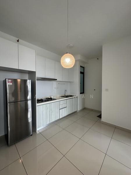 Kediaman Servis untuk Dijual di Kenwingston Square Garden - Alan Wan - Kitchen - PropertyGuru.com.my