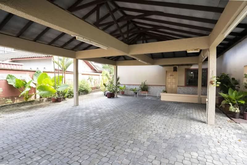 Bungalow for Rent in Taman Melodies (Johor Bahru) - Reny Hee - Exterior - PropertyGuru.com.my