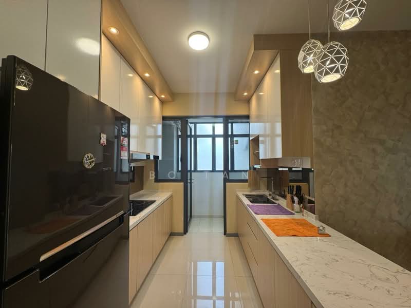 Service Residence for Sale at United Point (Residensi Berpadu) - BC TAN - Kitchen - PropertyGuru.com.my