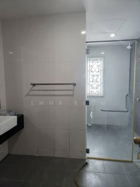 3-storey Terraced House for Rent in Sunway Cassia (Batu Maung) - Emma Seow - Bathroom - PropertyGuru.com.my
