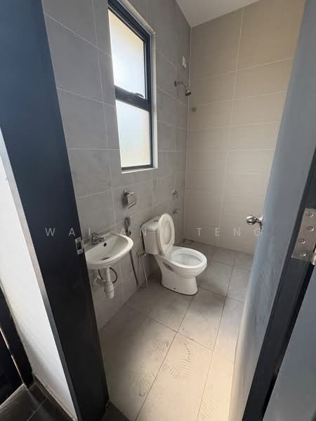 Rumah Teres 2 Tingkat untuk Dijual di Legasi 1 (Puchong) - Wai Ann Teng - Bathroom - PropertyGuru.com.my