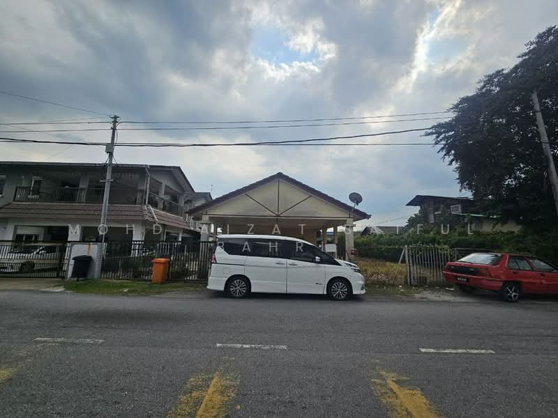 Bungalow for Sale in Kampung Melayu Ampang (Ampang) - Mohd Aizat Saiful Bahri - Exterior - PropertyGuru.com.my