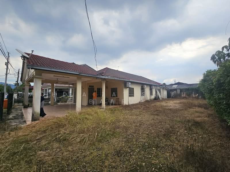 Bungalow for Sale in Kampung Melayu Ampang (Ampang) - Mohd Aizat Saiful Bahri - Exterior - PropertyGuru.com.my