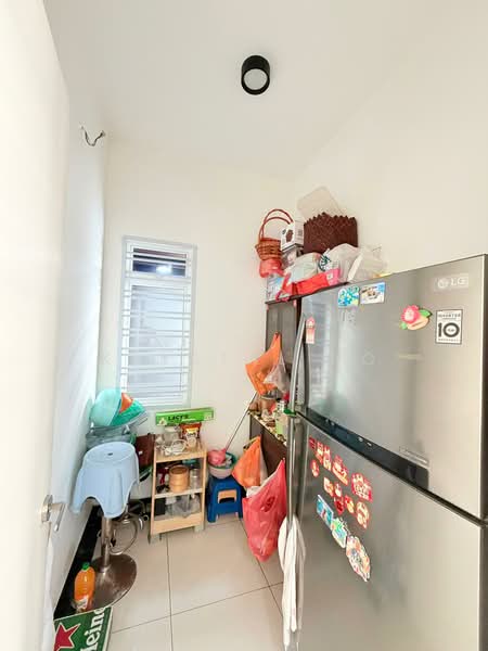 Cluster House for Sale in Setia Tropika (Johor Bahru) - Krystal Ho - Kitchen - PropertyGuru.com.my