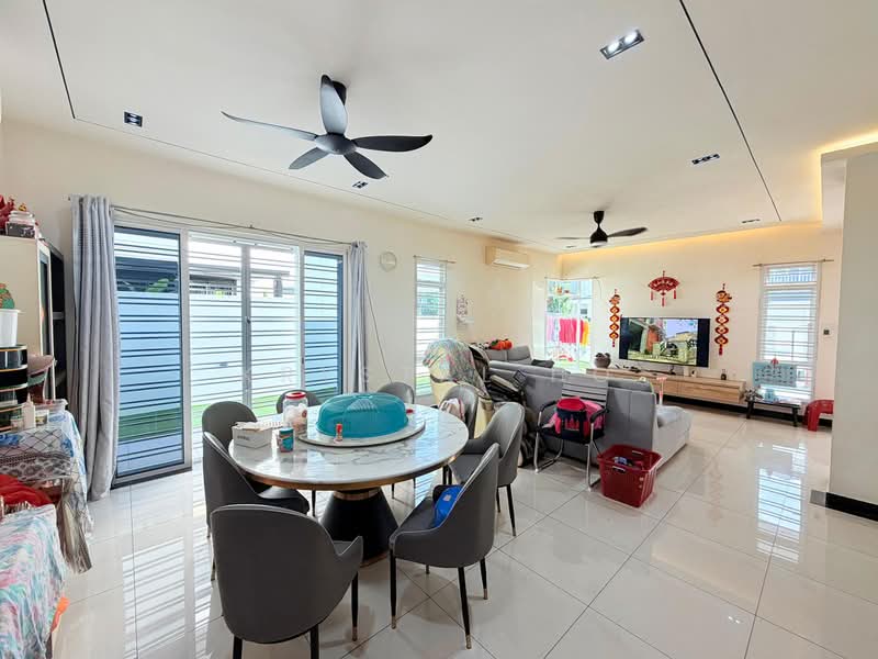 Cluster House for Sale in Setia Tropika (Johor Bahru) - Krystal Ho - Living Room - PropertyGuru.com.my