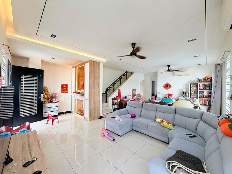 Cluster House for Sale in Setia Tropika (Johor Bahru) - Krystal Ho - Living Room - PropertyGuru.com.my