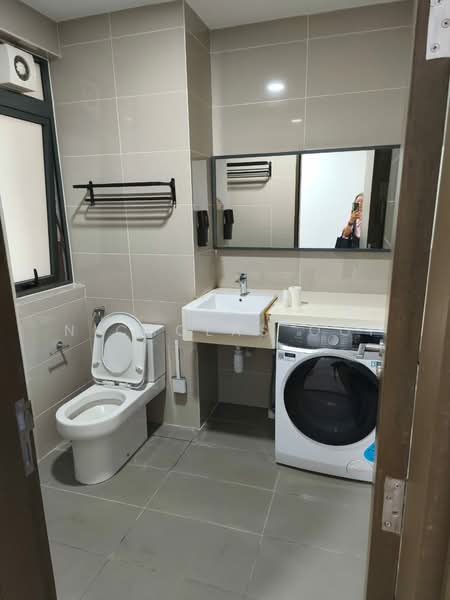 Service Residence for Rent at Seventeen Mall & Residences (Biji Living) - Nicholas Ooi - Bathroom - PropertyGuru.com.my