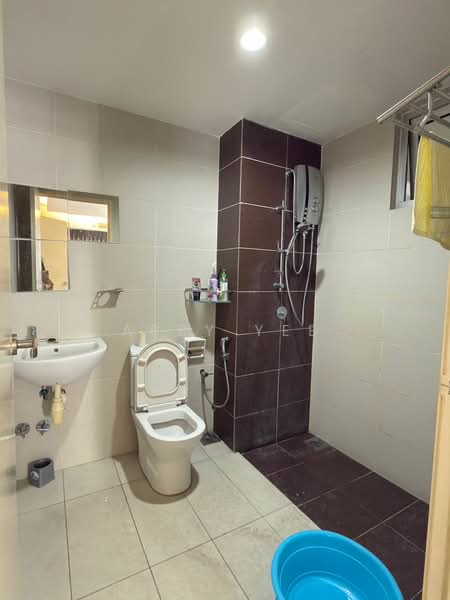 Servis Apartment untuk Disewa di Livia Residence @ C180 - Abby Yee - Bathroom - PropertyGuru.com.my