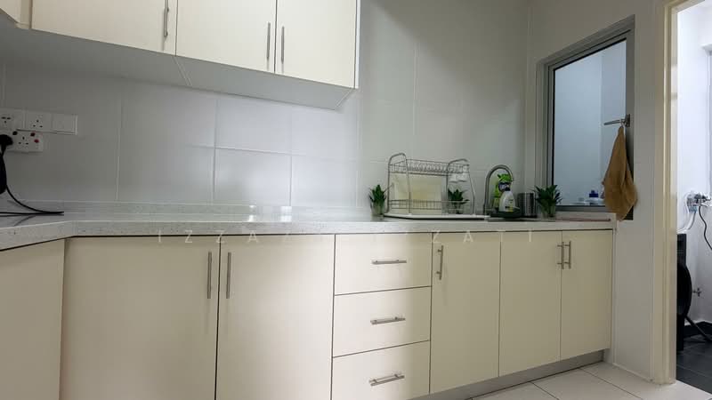 Kondominium untuk Disewa di Aspire Residence - Izzaza Izzati - Kitchen - PropertyGuru.com.my