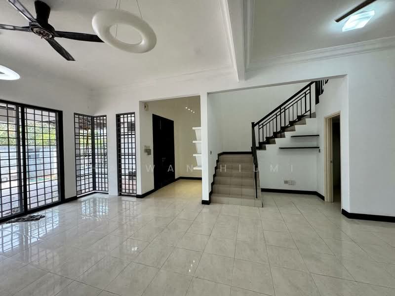Terraced House for Sale in Bukit Jelutong (Shah Alam) - Hazwan Hilmi - Living Room - PropertyGuru.com.my