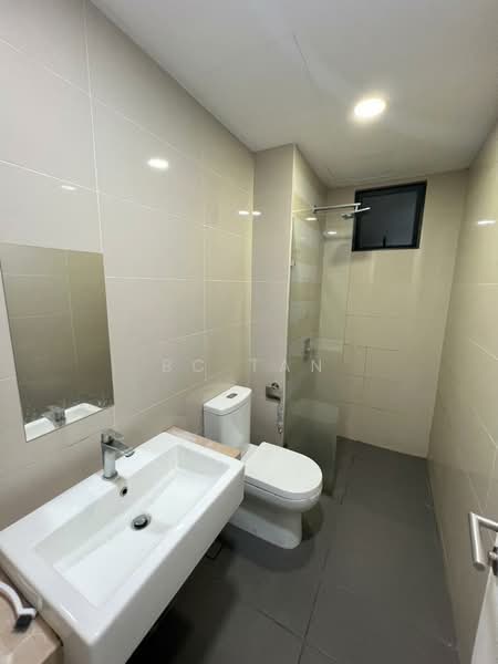 Service Residence for Sale at United Point (Residensi Berpadu) - BC TAN - Bathroom - PropertyGuru.com.my