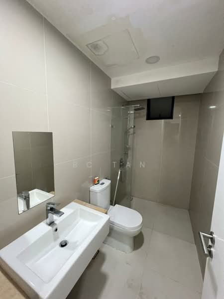 Service Residence for Sale at United Point (Residensi Berpadu) - BC TAN - Bathroom - PropertyGuru.com.my