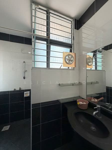 Terraced House for Sale in Segambut (Kuala Lumpur) - Alicia Soo - Bathroom - PropertyGuru.com.my